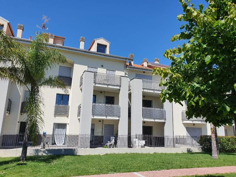 דירות סן ברתולומיאו אל מארה Casa Di Clara מראה חיצוני תמונה